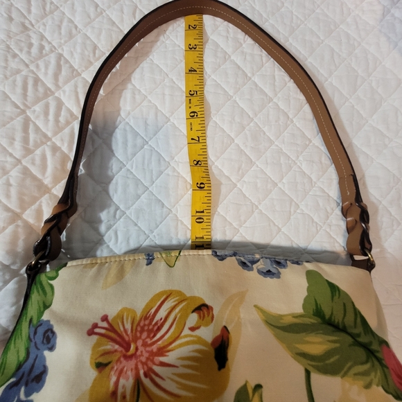 Fossil Cream Floral Print Canvas Shoulder Bag - Picture 12 of 12